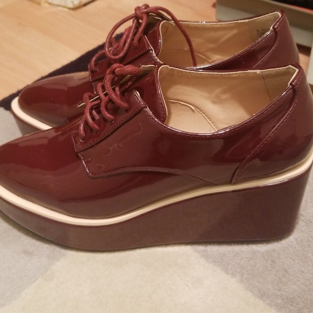 Shoes - Picture 2 of 2